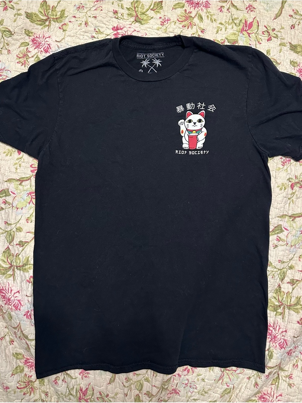 Riot Society Maneki Neko Lucky Cat Black Short Sleeve T Shirt Size Small